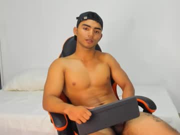 andrew jonhes