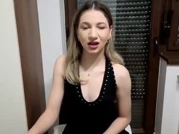 ariagrey30