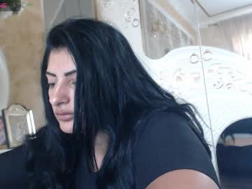 busty sarrah