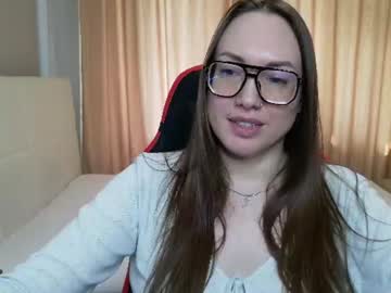 carolineglow 