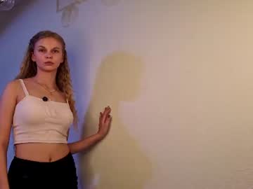 daisy blonde