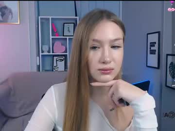 emiilyy moon