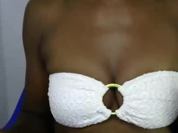 emily pussy19
