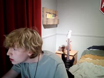 gayblondboy gayblondboy