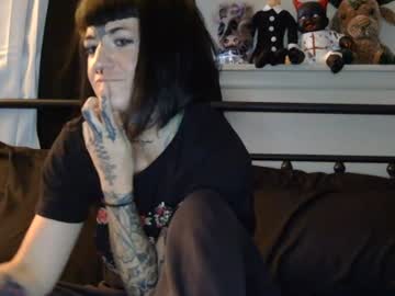 gothbrattyxx