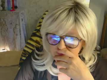hornynikkishy 