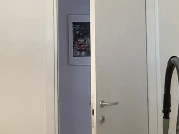 hotblondeguy69 hotblondeguy69