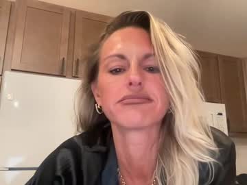 hotmommy cums