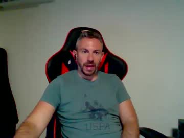 huge  cumshot