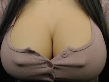 joan bigboobie