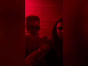 kinkyqueercoupl