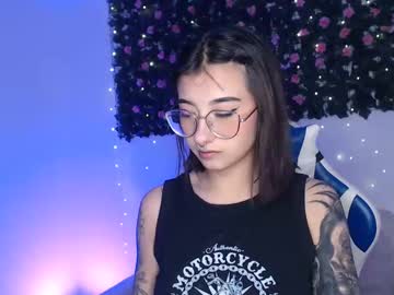 niki foxy