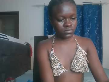 petite queen1
