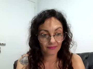 reinanova25