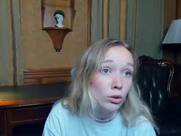 rossiehendsbee