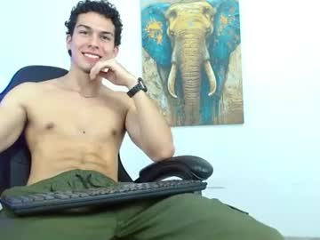 ryan cum18