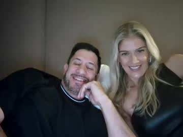 sobehotcouple19
