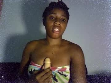 yourfavcamgirl 