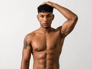 dominik hot