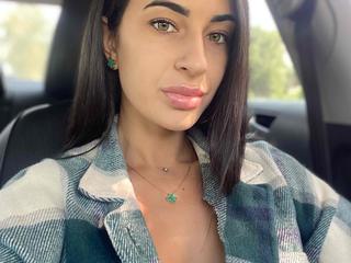 karinabrunette karinabrunette