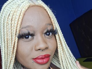akeliahampson