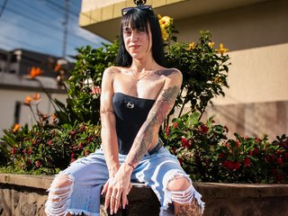 annie gomez