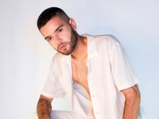elliot flame