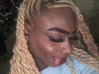vicky hottei