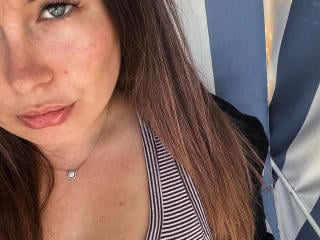 shyla-hot